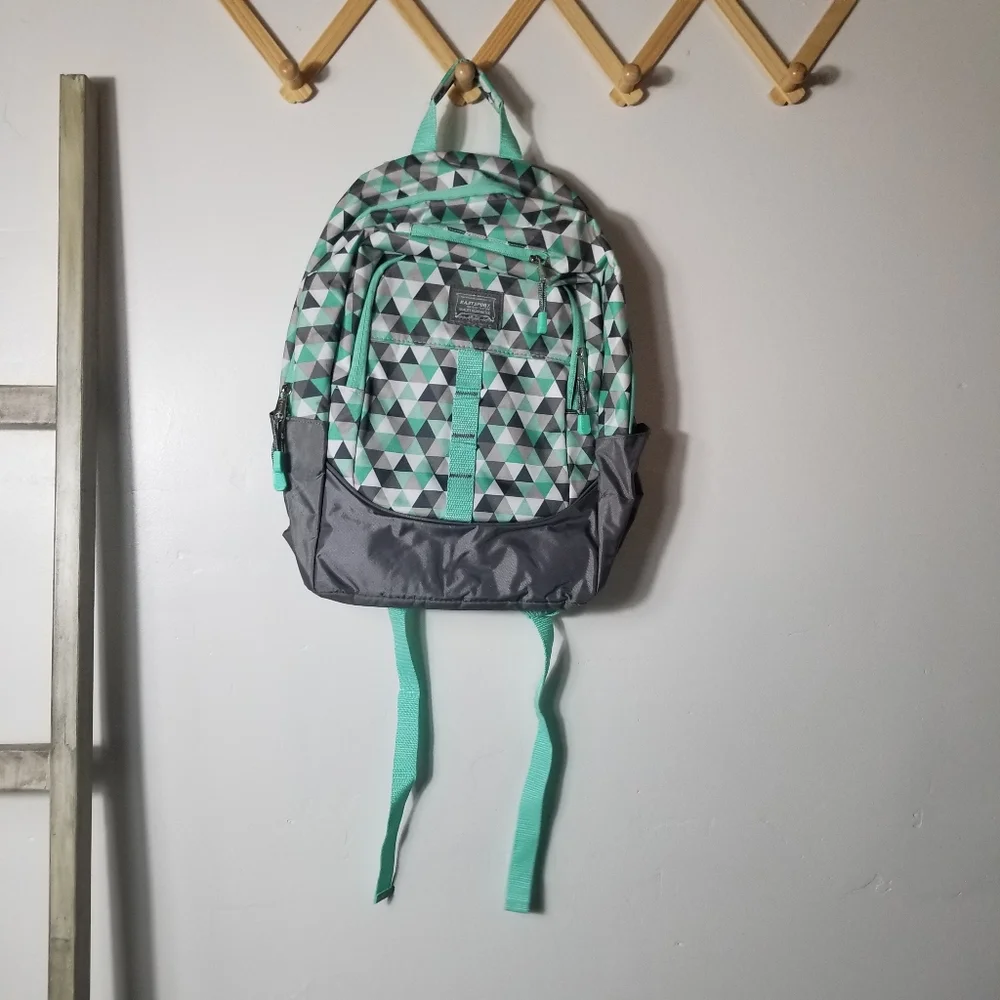 LIKE NEW EASTSPORT BACKPACK